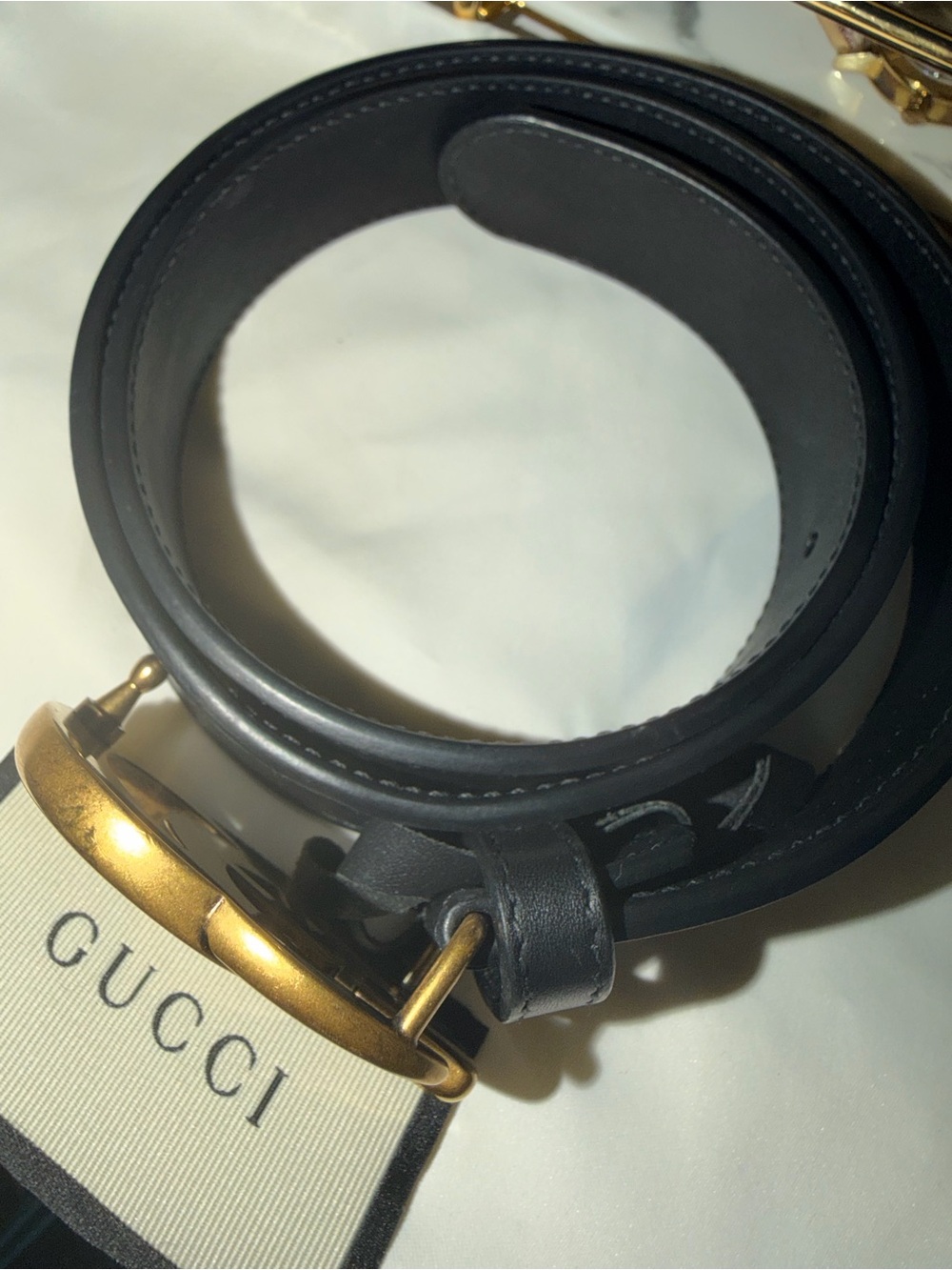 Gucci Black Leather Belt with Gold Double G Buckle - Picture 4 of 7